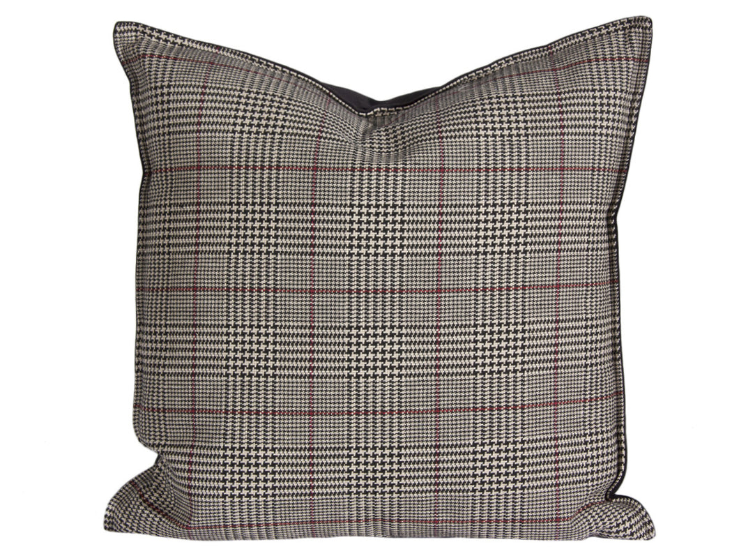 Country Style City Chic Cotswold Black Sofisticated Houndstooth Plaid Pattern Pillow 20